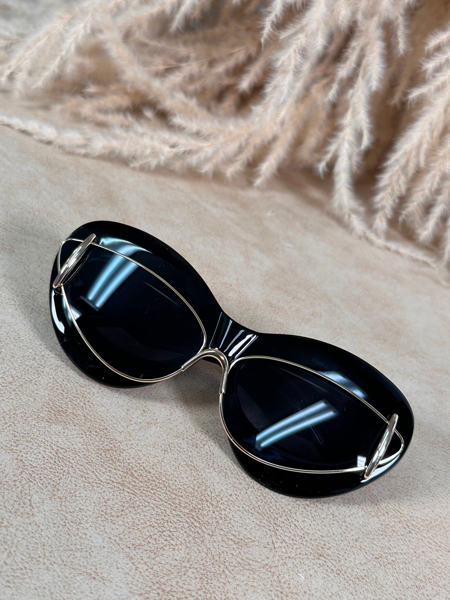Retro Chic Sunglasses