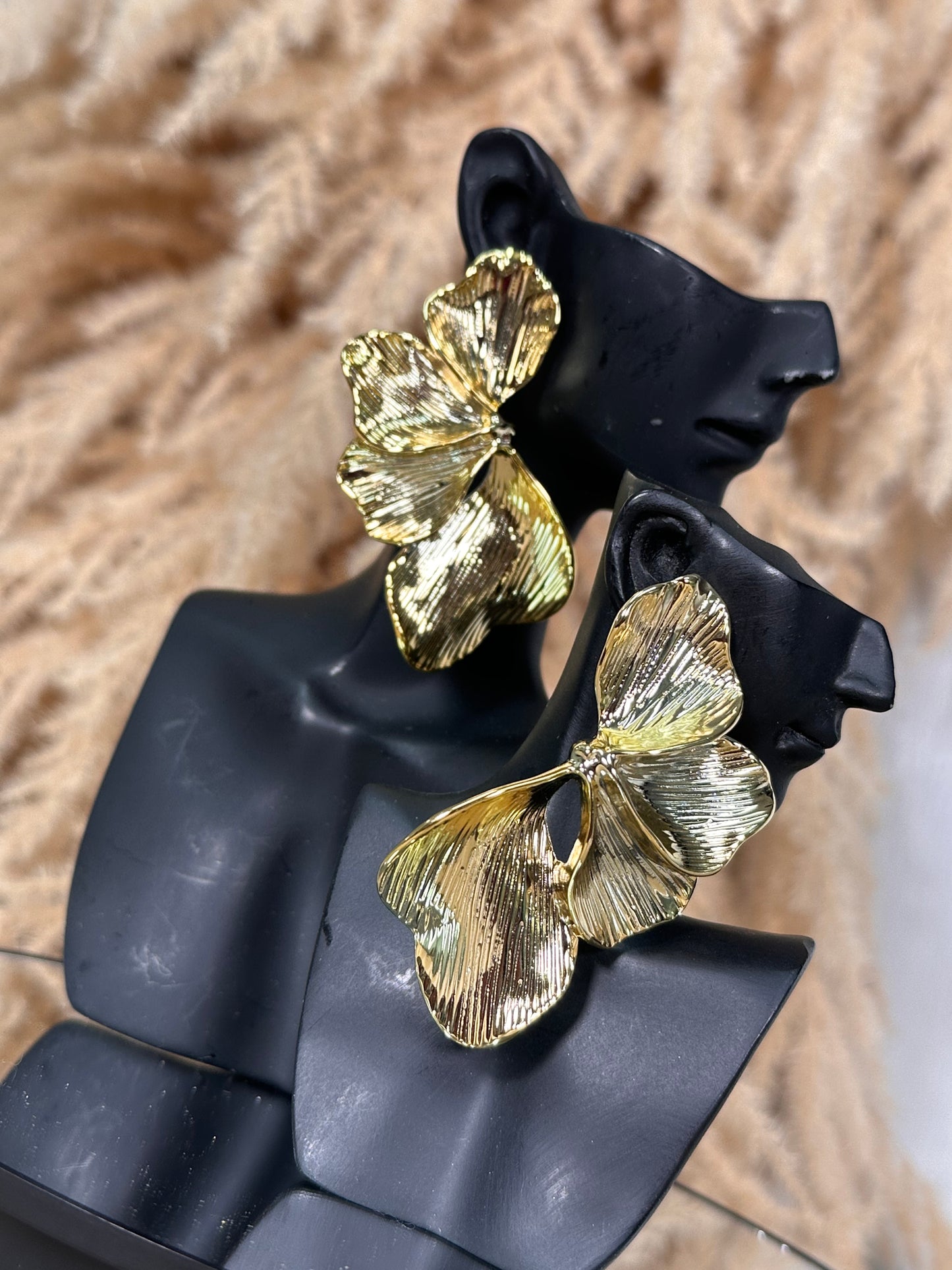 Leaf It To Me Earrings