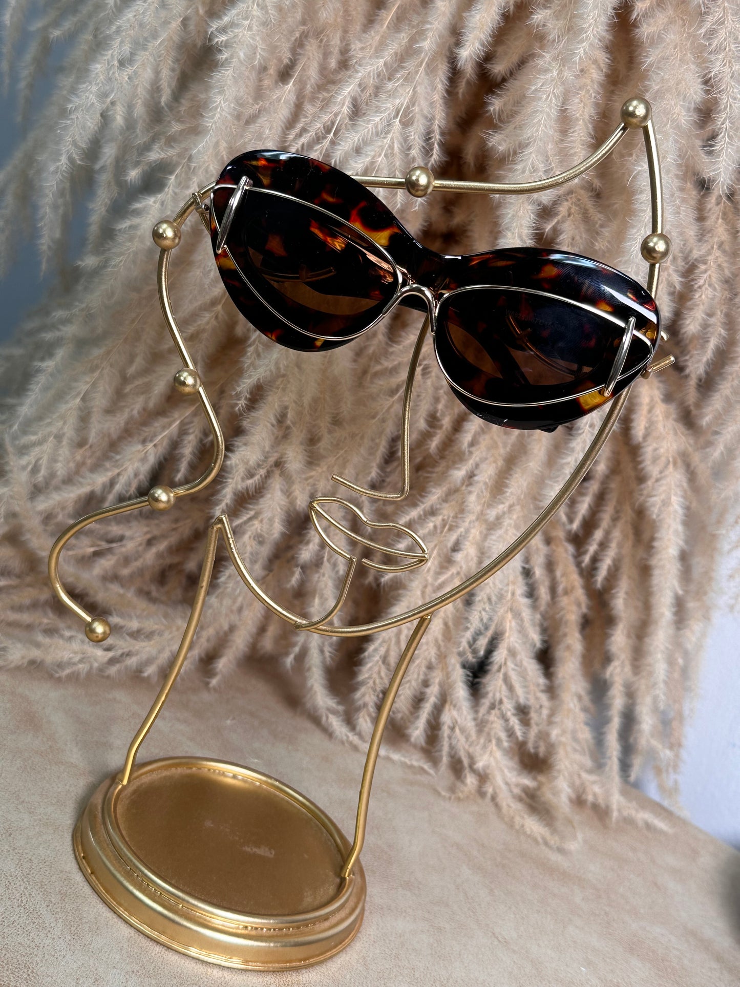 Retro Chic Sunglasses